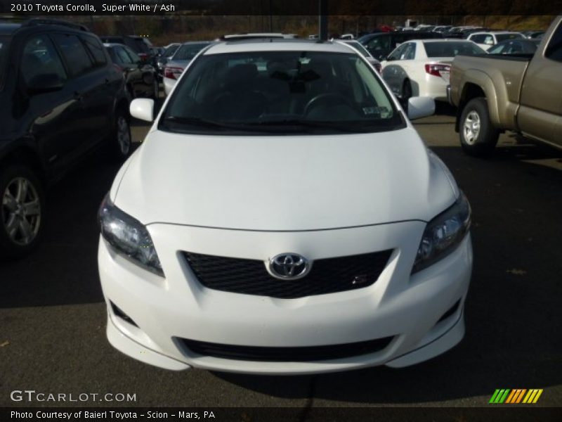 Super White / Ash 2010 Toyota Corolla