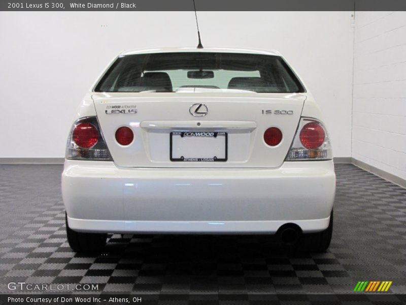 White Diamond / Black 2001 Lexus IS 300