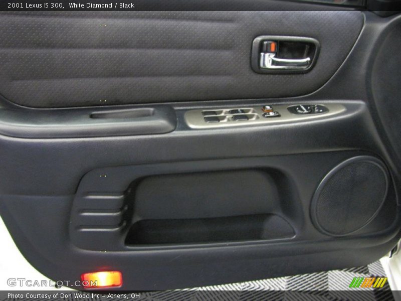 White Diamond / Black 2001 Lexus IS 300