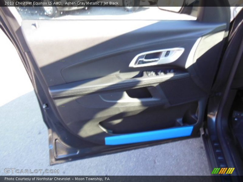 Ashen Gray Metallic / Jet Black 2013 Chevrolet Equinox LS AWD
