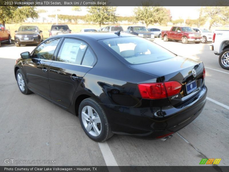Black Uni / Cornsilk Beige 2013 Volkswagen Jetta TDI Sedan