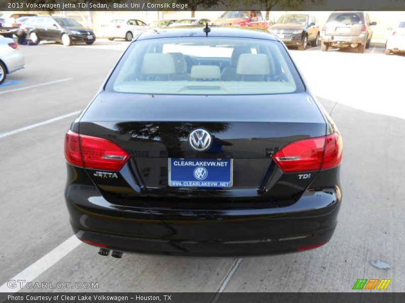 Black Uni / Cornsilk Beige 2013 Volkswagen Jetta TDI Sedan