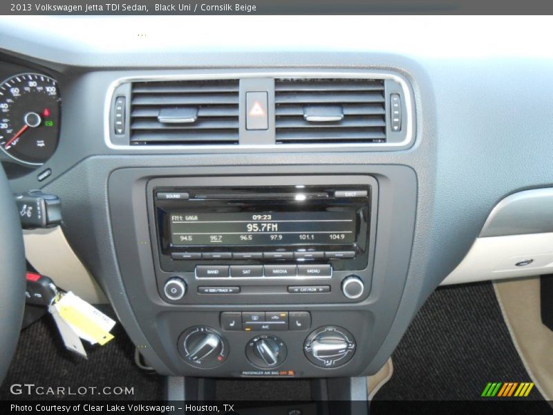 Black Uni / Cornsilk Beige 2013 Volkswagen Jetta TDI Sedan
