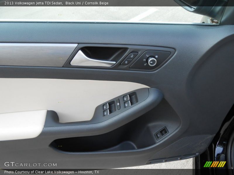 Black Uni / Cornsilk Beige 2013 Volkswagen Jetta TDI Sedan