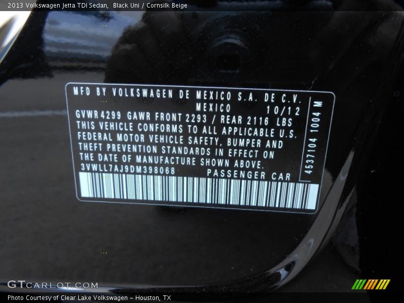 Black Uni / Cornsilk Beige 2013 Volkswagen Jetta TDI Sedan