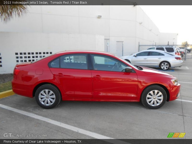 Tornado Red / Titan Black 2013 Volkswagen Jetta S Sedan