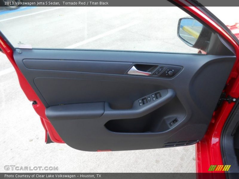 Tornado Red / Titan Black 2013 Volkswagen Jetta S Sedan