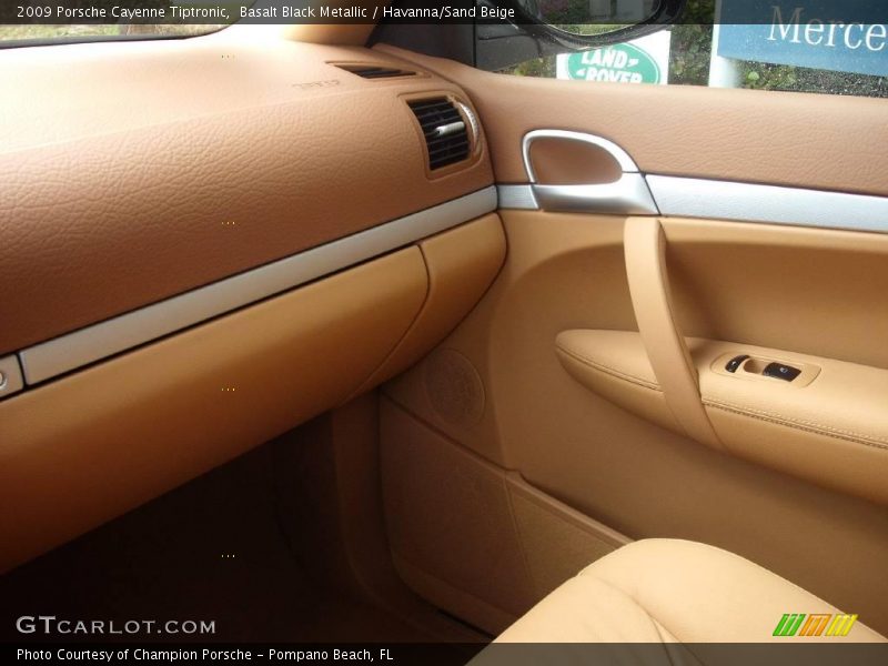 Basalt Black Metallic / Havanna/Sand Beige 2009 Porsche Cayenne Tiptronic