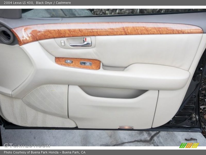 Black Onyx / Cashmere 2004 Lexus LS 430