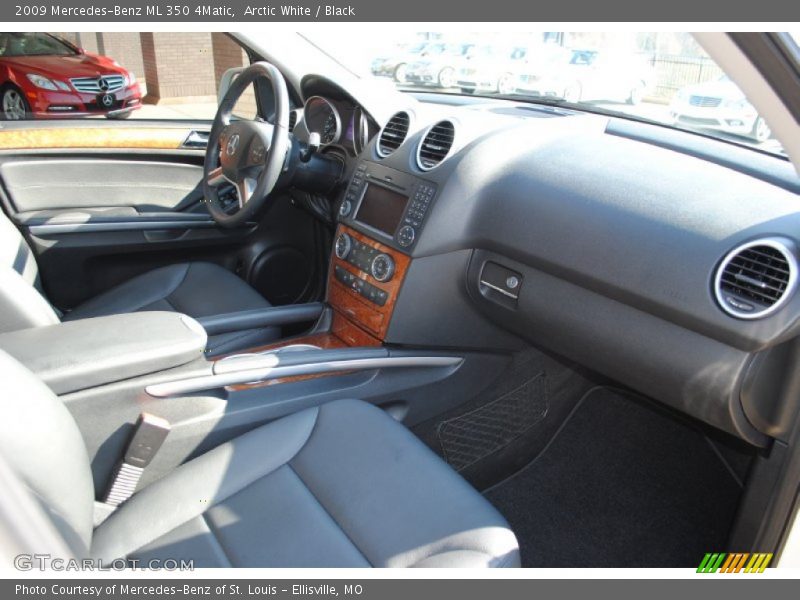 Arctic White / Black 2009 Mercedes-Benz ML 350 4Matic