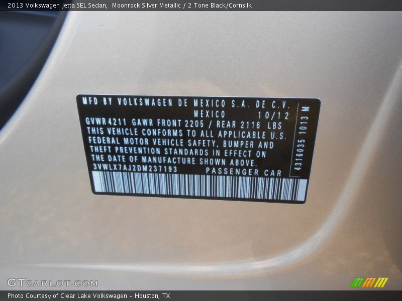 Moonrock Silver Metallic / 2 Tone Black/Cornsilk 2013 Volkswagen Jetta SEL Sedan