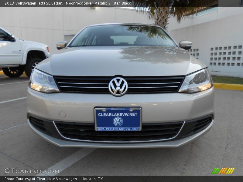 Moonrock Silver Metallic / Titan Black 2013 Volkswagen Jetta SE Sedan