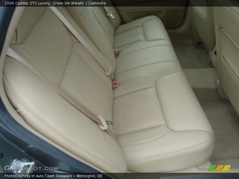 Green Silk Metallic / Cashmere 2006 Cadillac DTS Luxury