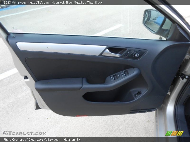Moonrock Silver Metallic / Titan Black 2013 Volkswagen Jetta SE Sedan