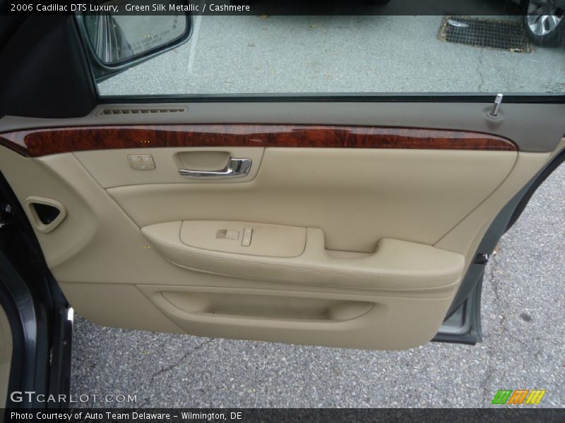 Green Silk Metallic / Cashmere 2006 Cadillac DTS Luxury