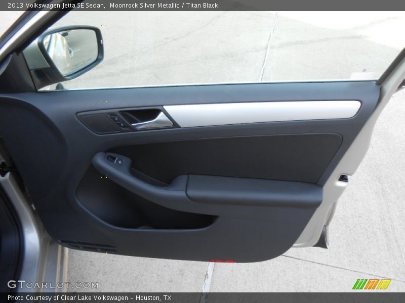 Moonrock Silver Metallic / Titan Black 2013 Volkswagen Jetta SE Sedan
