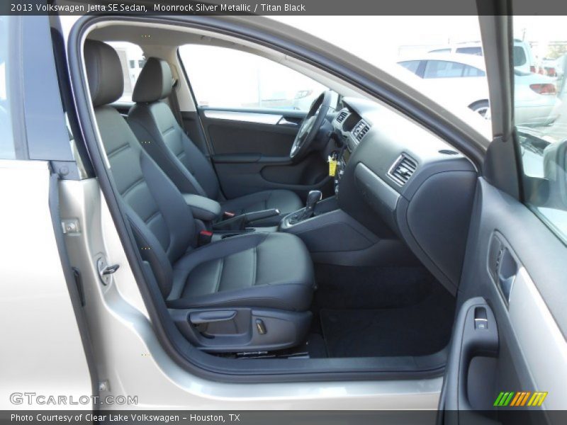 Moonrock Silver Metallic / Titan Black 2013 Volkswagen Jetta SE Sedan