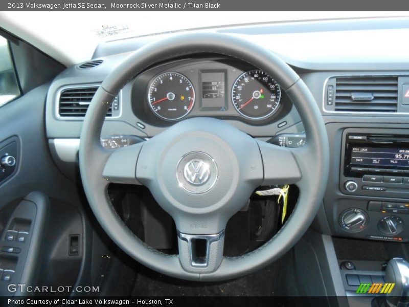 Moonrock Silver Metallic / Titan Black 2013 Volkswagen Jetta SE Sedan