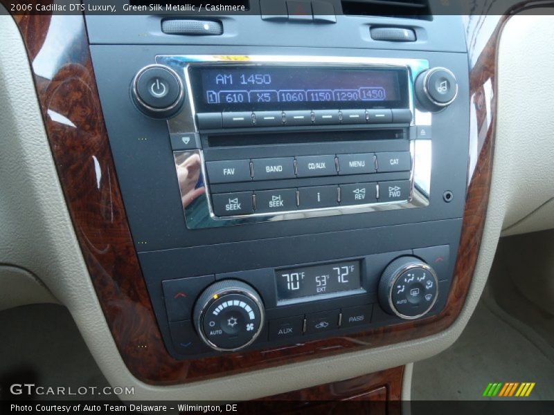 Green Silk Metallic / Cashmere 2006 Cadillac DTS Luxury