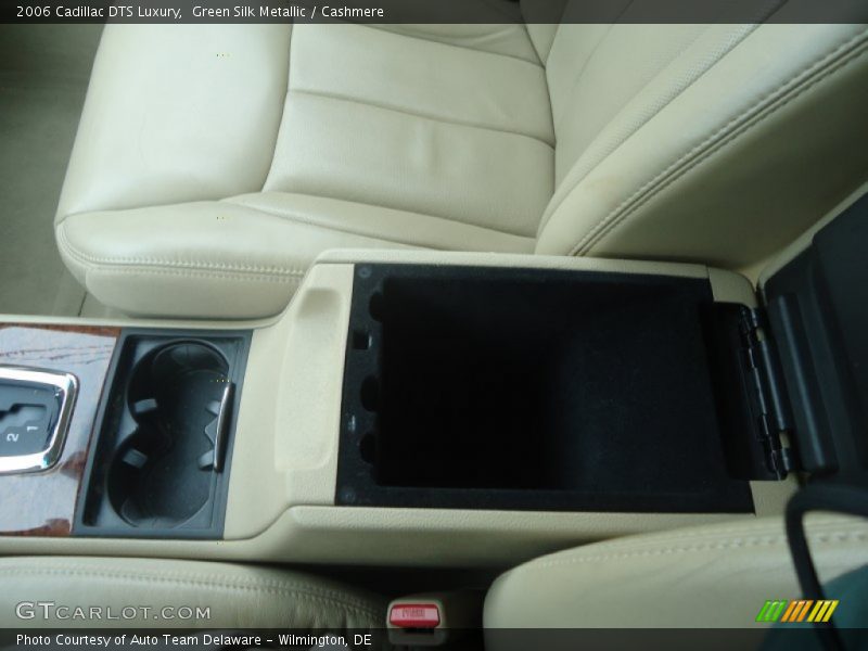 Green Silk Metallic / Cashmere 2006 Cadillac DTS Luxury