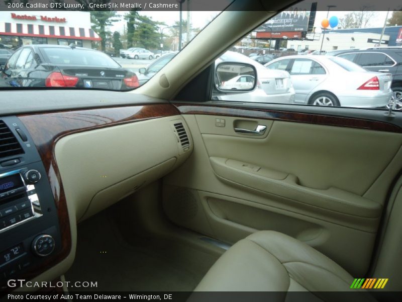 Green Silk Metallic / Cashmere 2006 Cadillac DTS Luxury