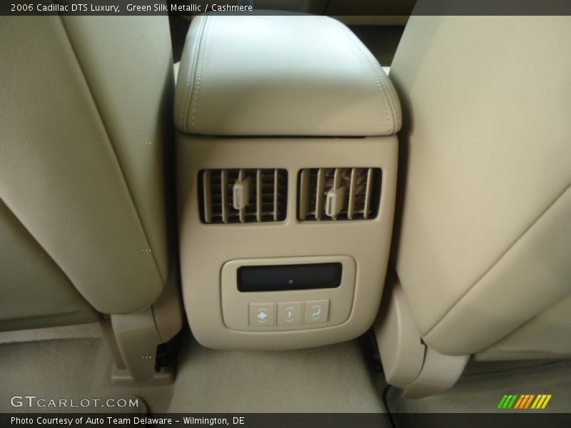 Green Silk Metallic / Cashmere 2006 Cadillac DTS Luxury