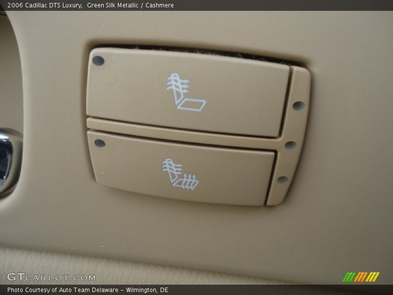 Green Silk Metallic / Cashmere 2006 Cadillac DTS Luxury