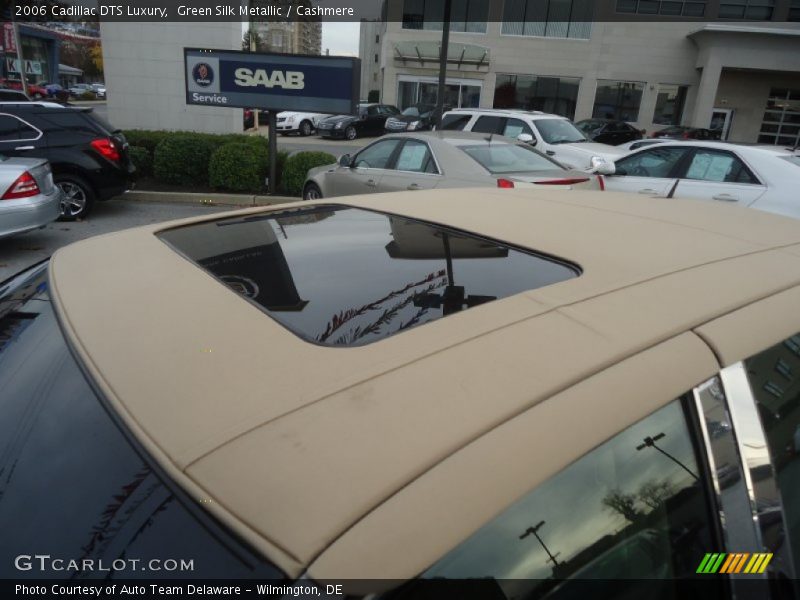 Green Silk Metallic / Cashmere 2006 Cadillac DTS Luxury