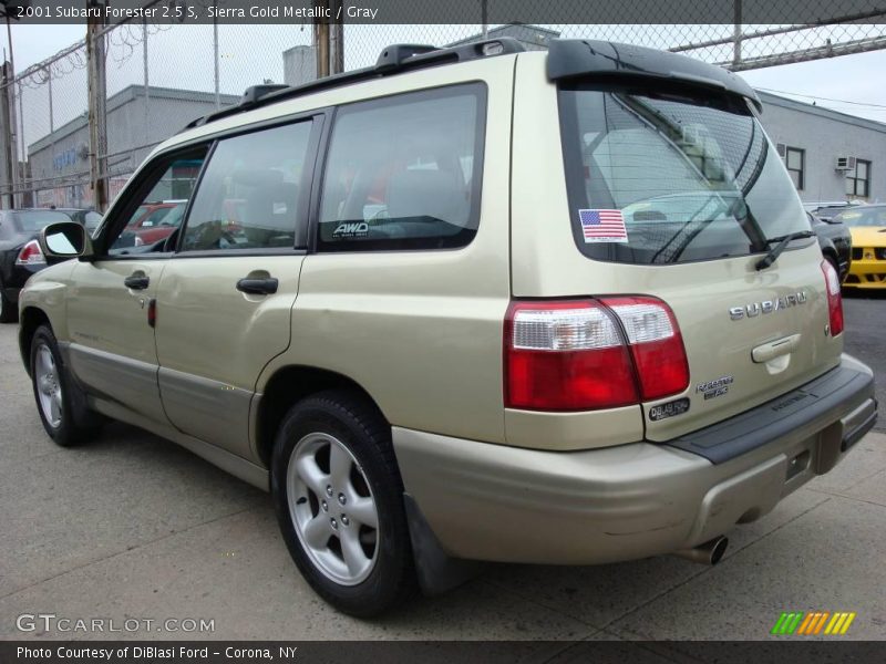 Sierra Gold Metallic / Gray 2001 Subaru Forester 2.5 S