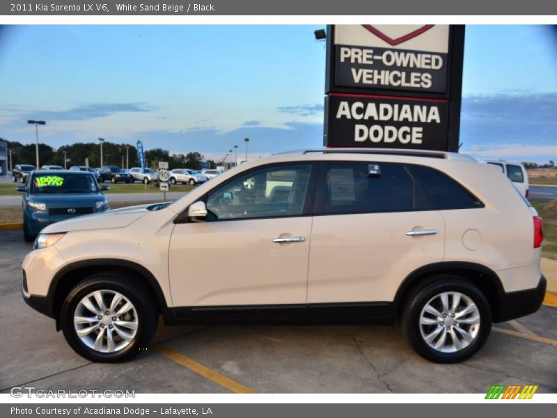 White Sand Beige / Black 2011 Kia Sorento LX V6