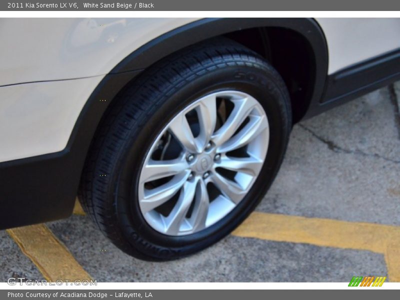 White Sand Beige / Black 2011 Kia Sorento LX V6