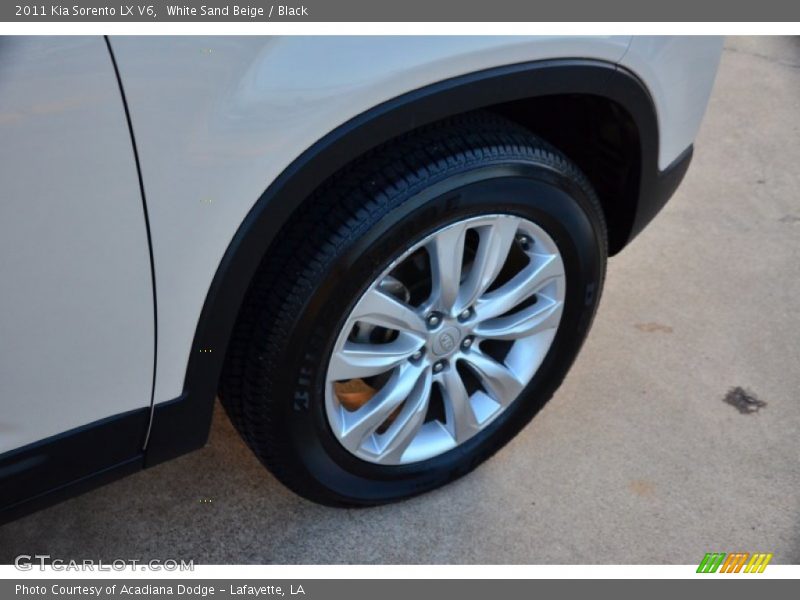 White Sand Beige / Black 2011 Kia Sorento LX V6