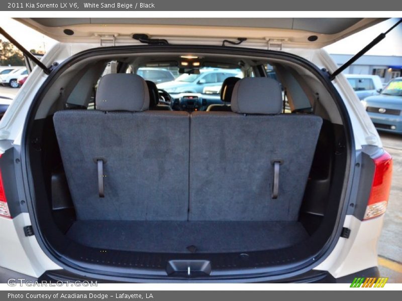 White Sand Beige / Black 2011 Kia Sorento LX V6