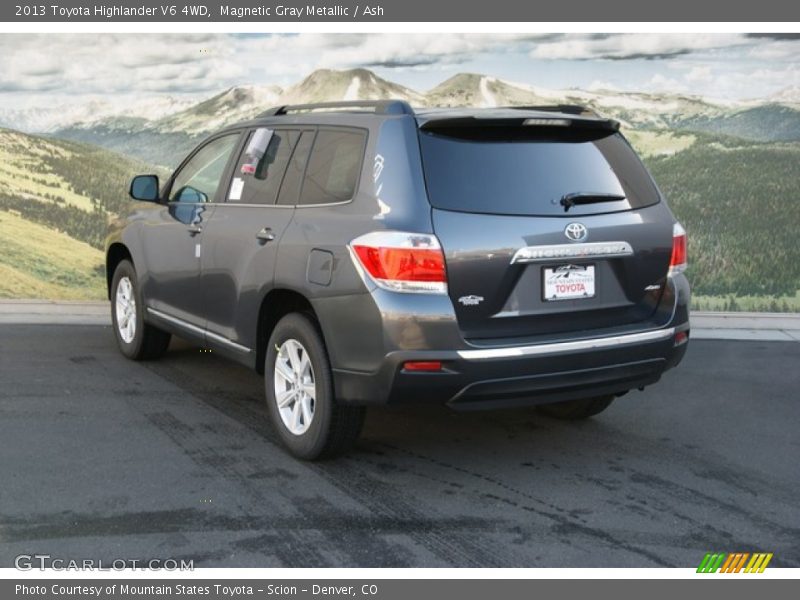 Magnetic Gray Metallic / Ash 2013 Toyota Highlander V6 4WD