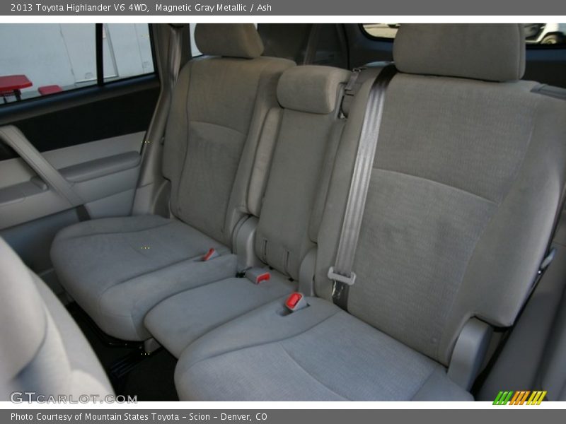 Magnetic Gray Metallic / Ash 2013 Toyota Highlander V6 4WD