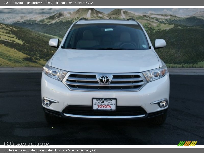 Blizzard White Pearl / Ash 2013 Toyota Highlander SE 4WD