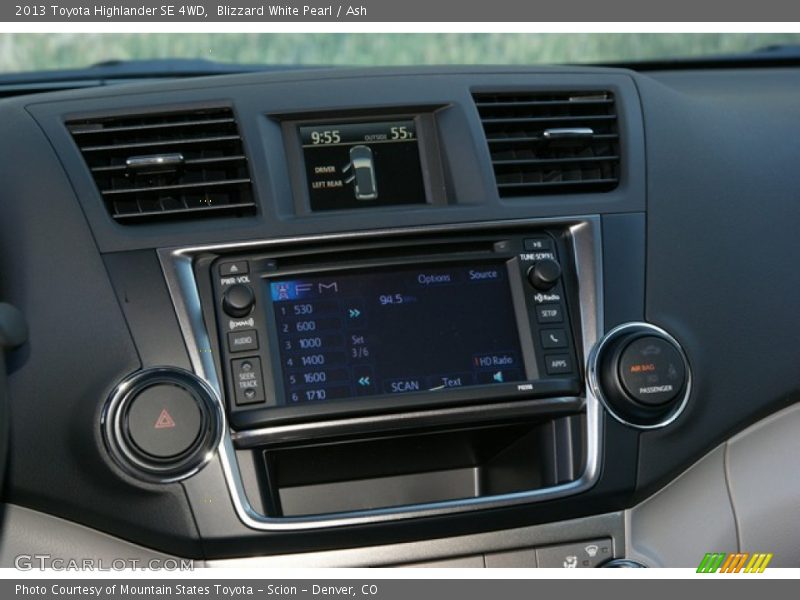 Blizzard White Pearl / Ash 2013 Toyota Highlander SE 4WD