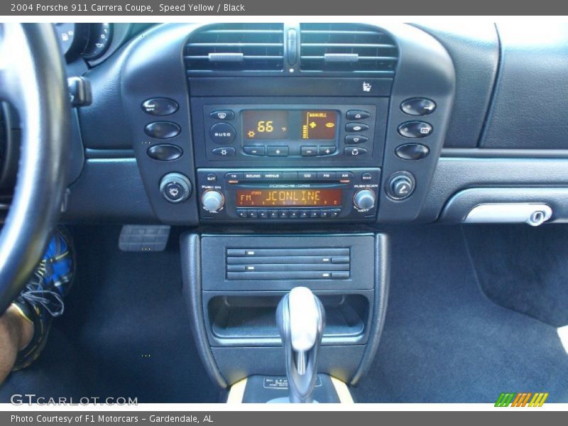 Controls of 2004 911 Carrera Coupe