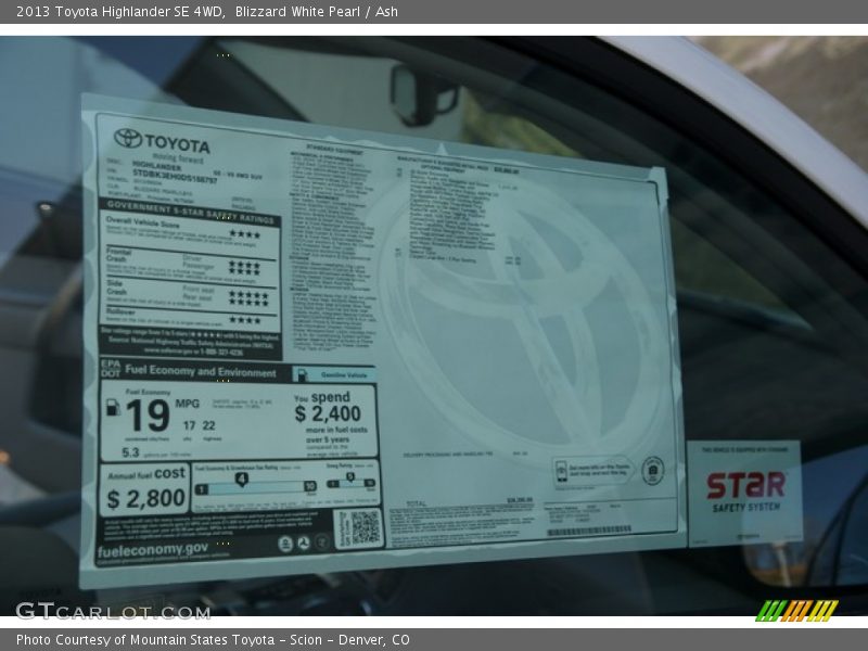 Blizzard White Pearl / Ash 2013 Toyota Highlander SE 4WD