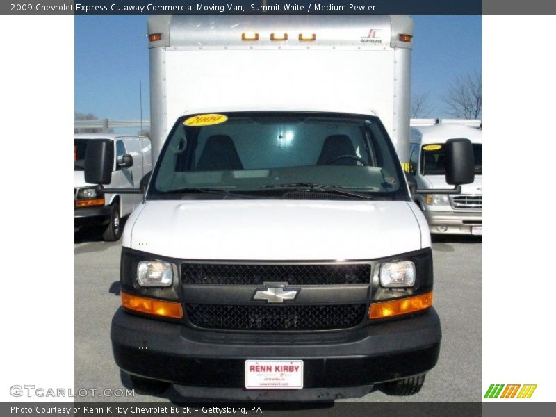 Summit White / Medium Pewter 2009 Chevrolet Express Cutaway Commercial Moving Van