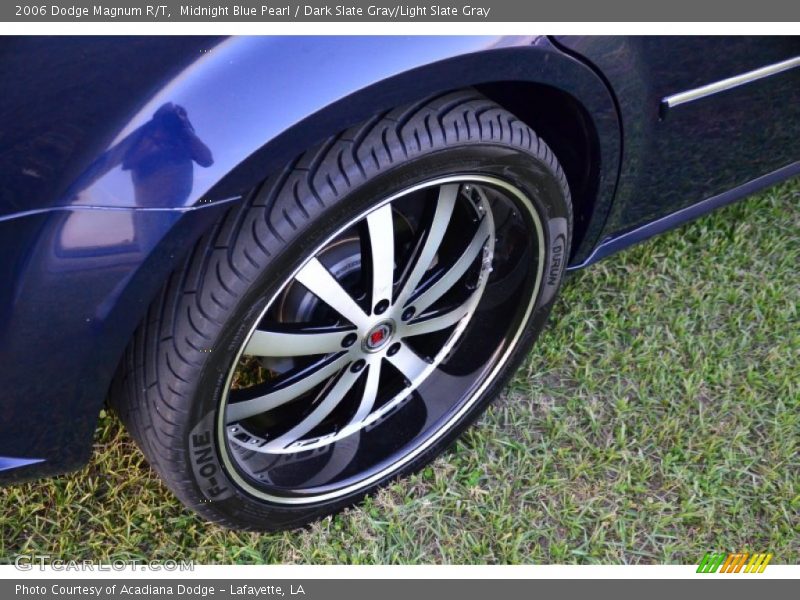Custom Wheels of 2006 Magnum R/T