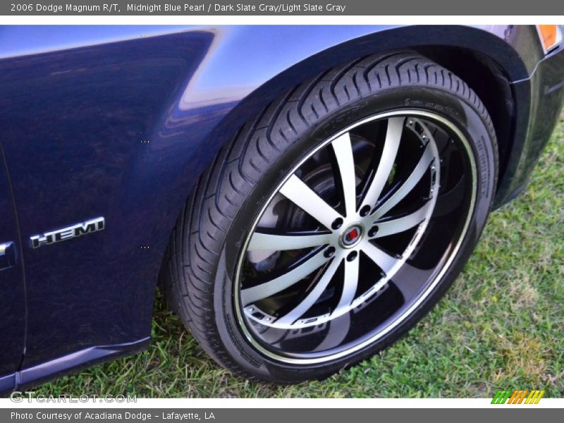Custom Wheels of 2006 Magnum R/T