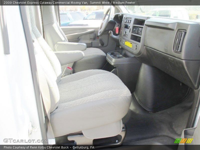 Summit White / Medium Pewter 2009 Chevrolet Express Cutaway Commercial Moving Van