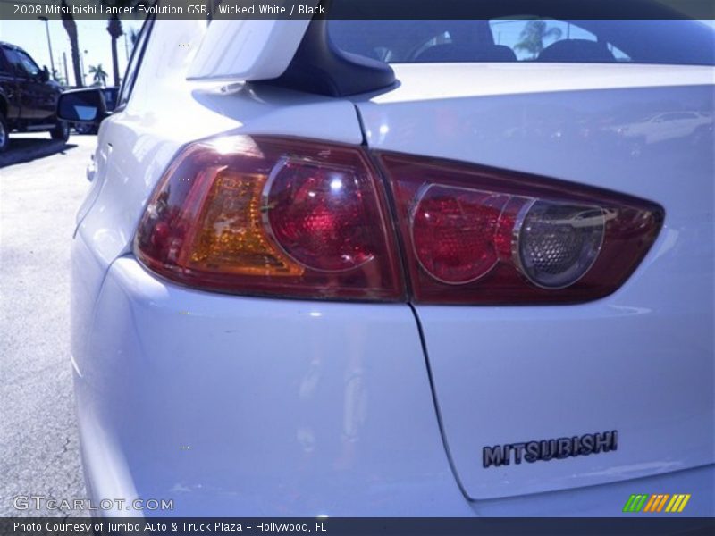 Wicked White / Black 2008 Mitsubishi Lancer Evolution GSR