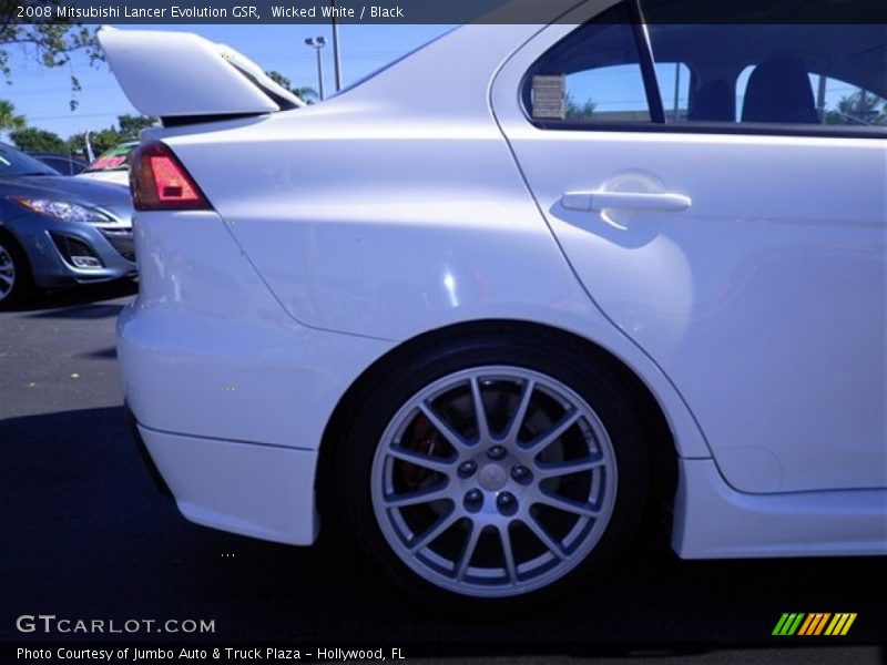 Wicked White / Black 2008 Mitsubishi Lancer Evolution GSR