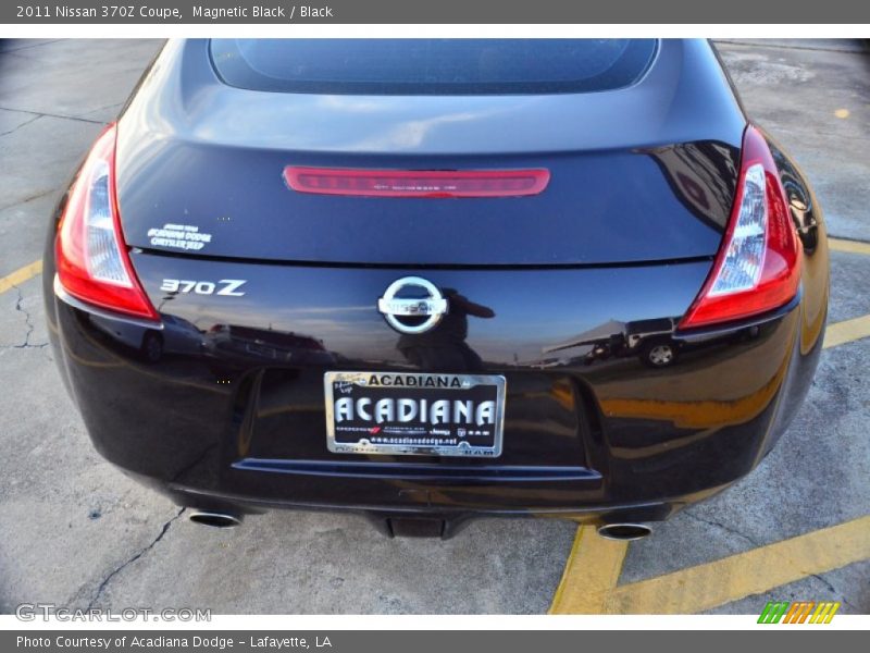 Magnetic Black / Black 2011 Nissan 370Z Coupe