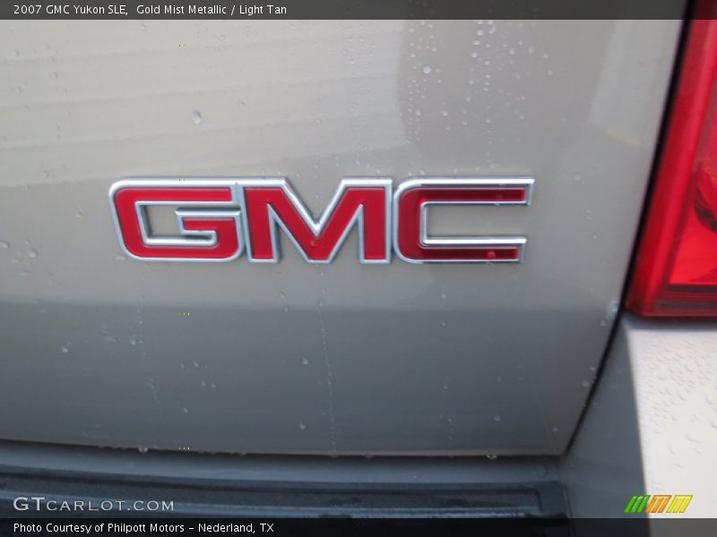 Gold Mist Metallic / Light Tan 2007 GMC Yukon SLE