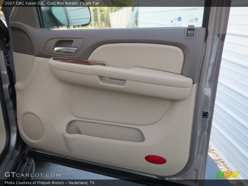 Gold Mist Metallic / Light Tan 2007 GMC Yukon SLE