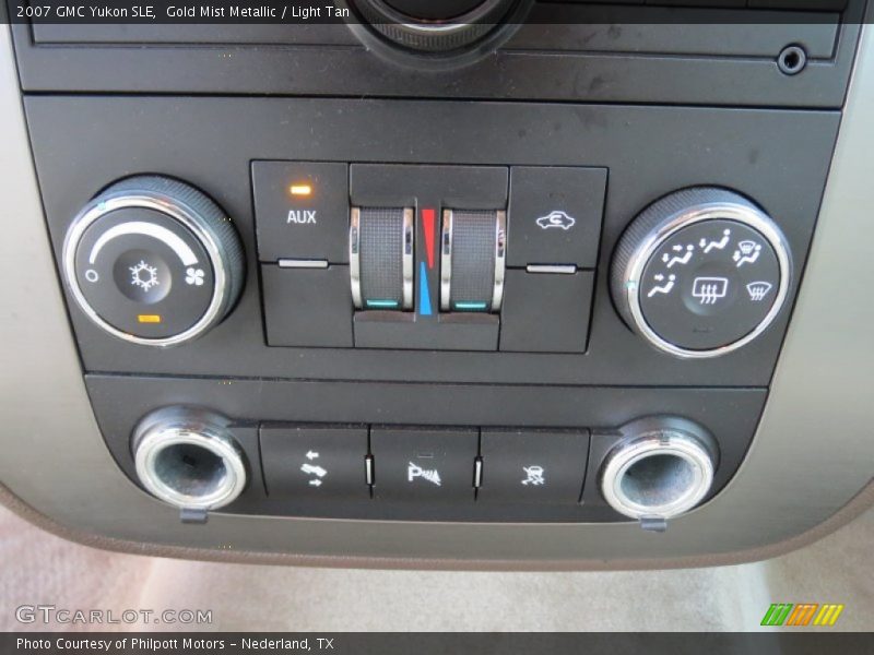 Gold Mist Metallic / Light Tan 2007 GMC Yukon SLE