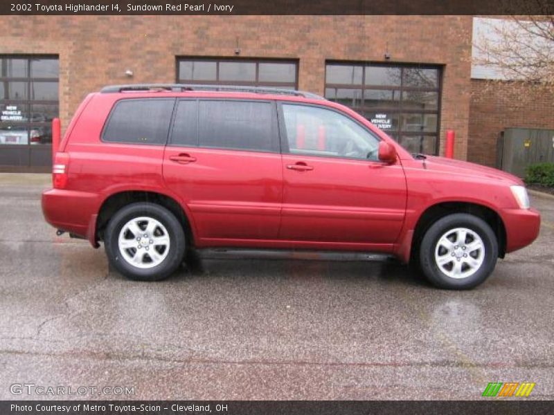 Sundown Red Pearl / Ivory 2002 Toyota Highlander I4